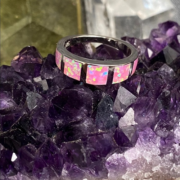 Pink opal inlay sterling band ring - Picture 2 of 6